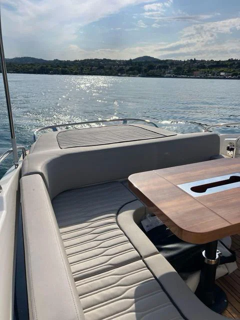 Cranchi tour barca privati moniga 03